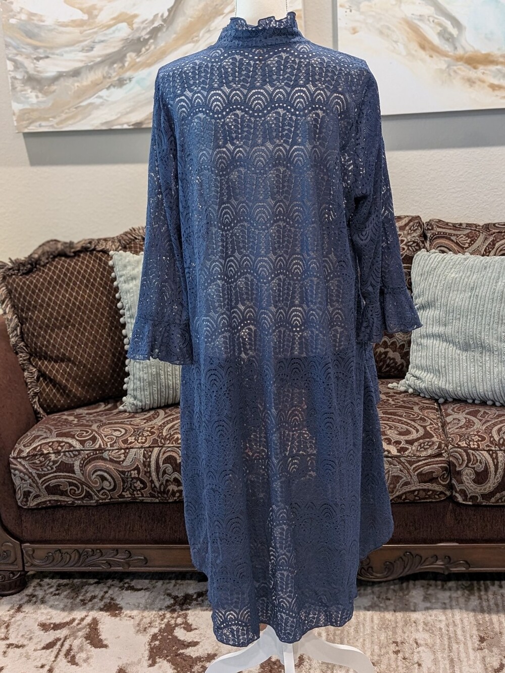 Blue Lace Ruffled High-Low Blouse - Picture 4 of 4